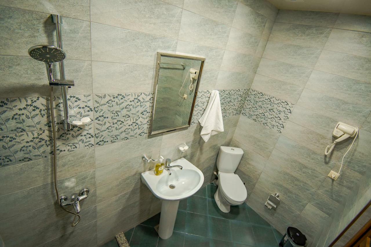 Nana'S Guesthouse Batumi Esterno foto