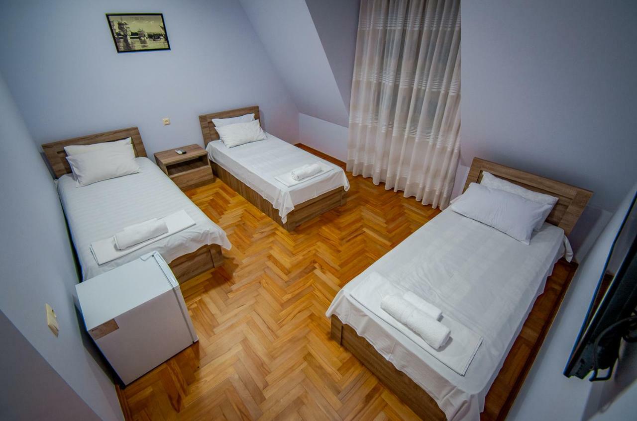 Nana'S Guesthouse Batumi Esterno foto